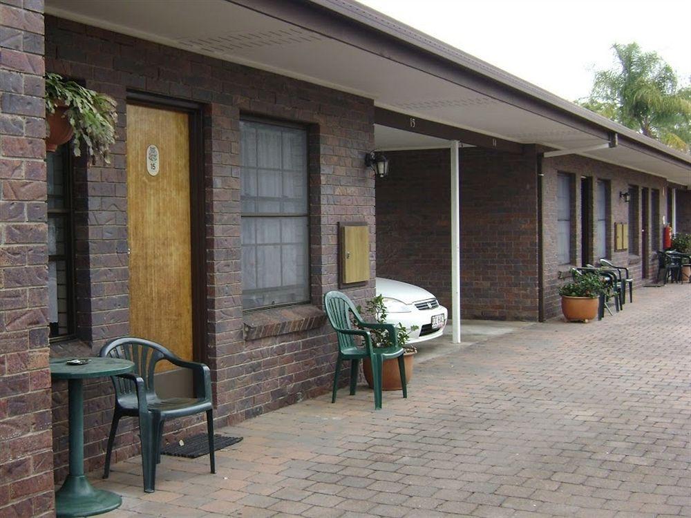 Chalet Motor Inn Bundaberg Eksteriør billede