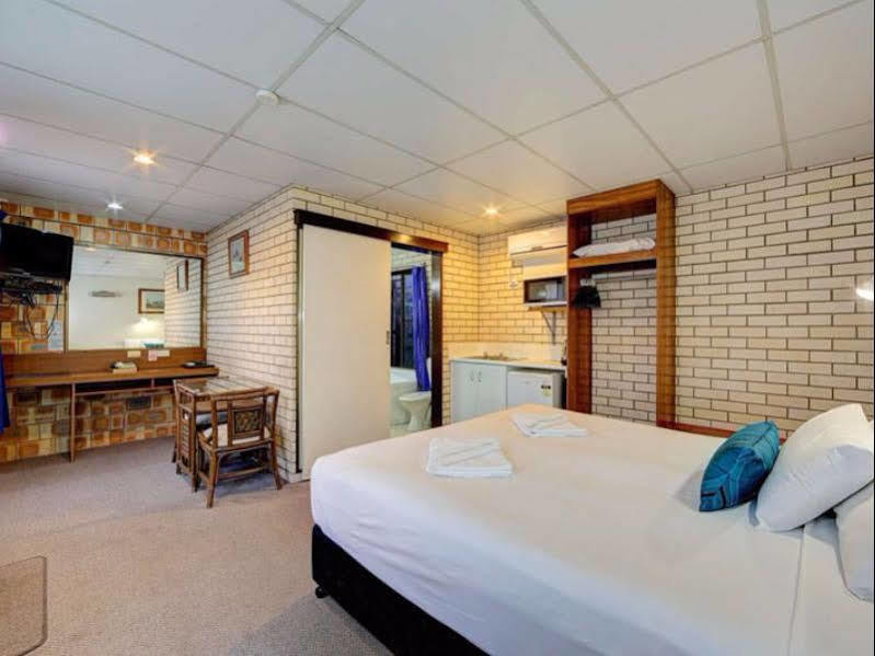 Chalet Motor Inn Bundaberg Eksteriør billede