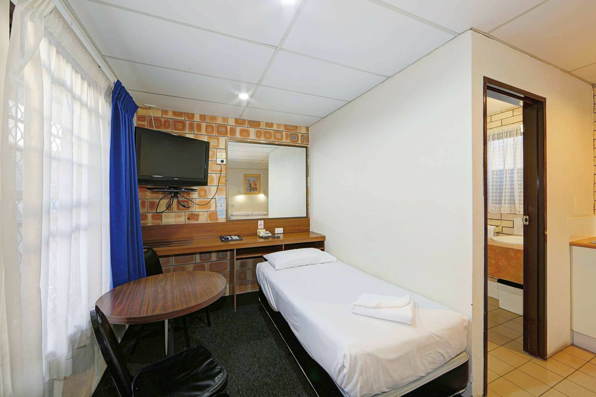 Chalet Motor Inn Bundaberg Eksteriør billede